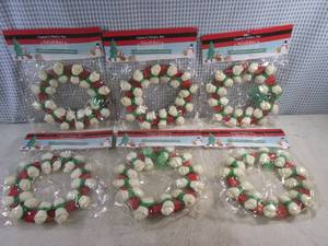 lot 103 image: (CSB) 6 Dog Treat Chew Bone Wreaths