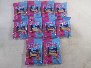 lot 114 image: (B-1) 10 Bags Sweet Tarts Fruit Punch Medley Chewy Fusions 5oz Bags Best by Feb 2025