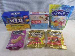 lot 136 image: (B-3) Assorted Snacks All In Date 2024  2025