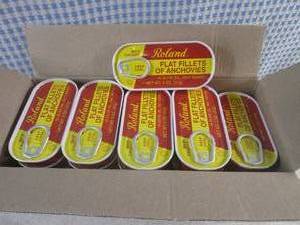 lot 140 image: (B-3) Box of 25 Cans Flat Fillets of Anchovies - Past Date