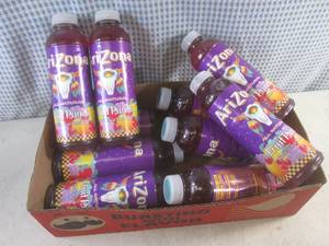 lot 161 image: (B-4) 10 Bottles Arizona All Natural Fruit Punch Fruit Juice Cocktail 20oz Bottles Best by Jan 2026