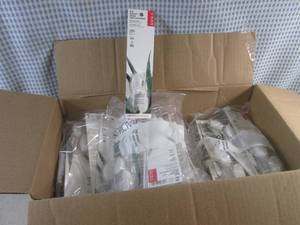 lot 172 image: (EW3) 48) 2-Packs Radius Big Brush Head Replacement 8 Inner Bags of 6) 2-Packs