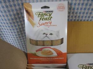 lot 178 image: (CS) Case of Cat Treats 30 - 4-Pack  2 Inner Boxes with 15 4-Packs Fancy Feast Puree Salmon & Tuna Past Date