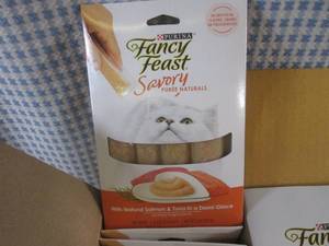 lot 179 image: (CS) Case of Cat Treats 30 - 4-Pack  2 Inner Boxes with 15 4-Packs Fancy Feast Puree Salmon & Tuna Past Date