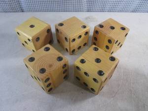 lot 204 image: (EC1) Wood Yard Dice - 3 12