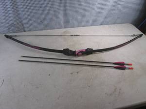 lot 205 image: (H-2) Barnett Lil Sioux Archery Bow with 2 Arrows - Bow is 44 Long As Shown