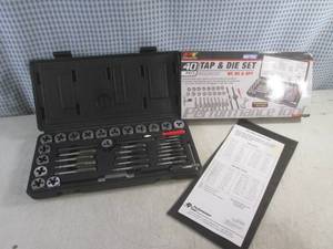 lot 208 image: (CS) 40pc Metric Tap & Die Set In Case - Looks New or Lightly Used