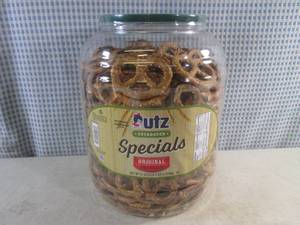 lot 213 image: (B-4) Large Container of Sourdough Original Pretzels 52oz (3 lb 4 oz) Best by May 2024