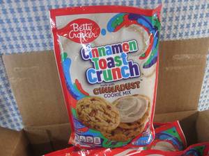 lot 252 image: (C-1) 12 Pouches Betty Crocker Cinnamon Toast Crunch Cinnaburst Cookie Mix 12.6oz Best by March 2024