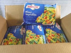 lot 283 image: (FRZ) Case 12 Bags Frozen Birds Eye Mixed Vegetables1 Pound Each Past Date