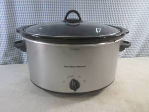 lot 302 image: (CSB) Hamilton Beach Large Oval Slow Cooker