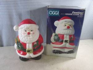 lot 304 image: (D-2) Oggi St Nick Cookie Jar with Box