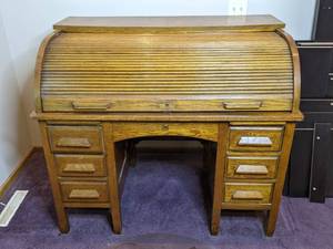 lot 12 image: Vintage Wooden Roll Top Desk