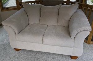 lot 88 image: Micro Fiber Cream Love Seat
