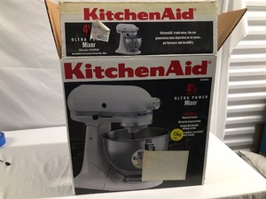 lot 96 image: Kitchenaid 4 12 Quart Ultra Power Mixer Model Ksm90 In Box