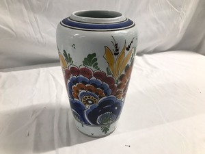 lot 110 image: Hand Painted And Signed Vase Number 270 Deifts Made In Holland Measuring 8 12 Tall
