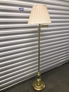 lot 69 image: Vintage Brass Called Assessable Arm Lamp 8 Tall Measuring 58 Tall