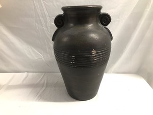 lot 87 image: Ceramic Vase Measuring 17 Tall 11 Diameter