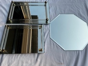 lot 144 image: Vintage Art Deco Glass Mirrored Vanity Trays