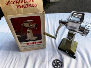 lot 147 image: Vintage Grind-o-Mat Meat Grinder Food Chopper in Box