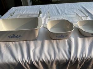 lot 149 image: Vintage Corning Ware Blue Cornflower Casserole Dishes and Clear Baking Dishes