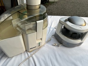 lot 170 image: Toastmaster Juiceman Juice Extractor and Electric Jar Opener