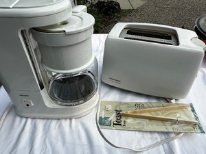lot 172 image: Krups Brewmaster Plus 10 Cup Coffee Maker and Black and Decker Toaster