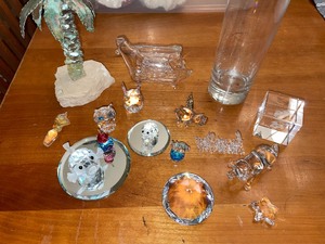 lot 48 image: Variety of Miniature Crystal Figurines