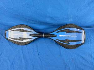 lot 135 image: Razor RipStik DLX Mini Caster Board Color Blue Black 27 in Length