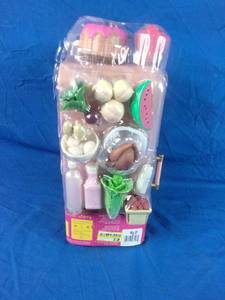 lot 178 image: New Our Generation Perfectly Fresh Mini Fridge & Play Food Accessory Set for 18 Dolls