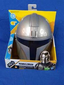 lot 238 image: New STAR WARS The Mandalorian Electronic Mask, Kids Roleplay Toys, The Mandalorian Costume Accessory with Phrases and SFX, Ages 5 and Up