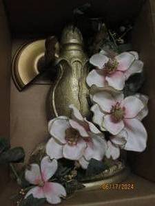lot 2 image: decor 3 vintage gold shelves and new floral swag