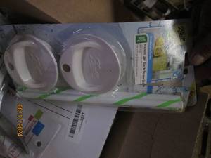 lot 11 image: lot of new kitchen items...