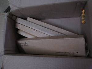 lot 25 image: new set of 5 knives...
