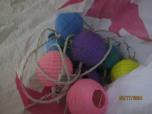 lot 33 image: girl stuff lights, musical bookends desktop storage and locker too