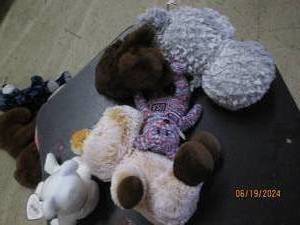 lot 76 image: stuffed animals...