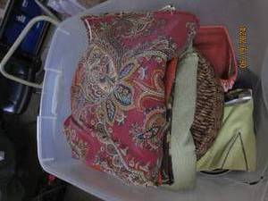 lot 81 image: table cloths , pan and more in a tote