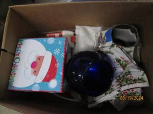 lot 87 image: box of christmas...