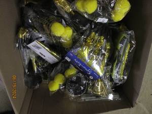 lot 126 image: box of party suppies...
