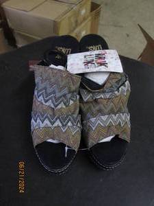 lot 144 image: new muk luk womens shoes size 8...