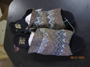 lot 148 image: new muk luk womens shoes size 9...