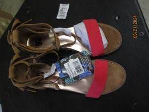 lot 158 image: new size 8 muk luk womens sandels...