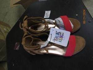 lot 163 image: new size 8 muk luk womens sandels...