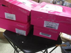 lot 171 image: 4 sets of shoe dazzle boots and shoes varoius sizes and styles