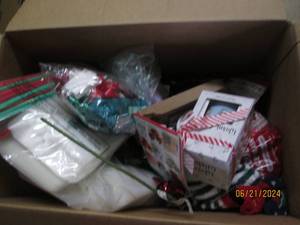 lot 181 image: box of christmas...