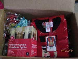 lot 190 image: box of christmas lights , bos and more