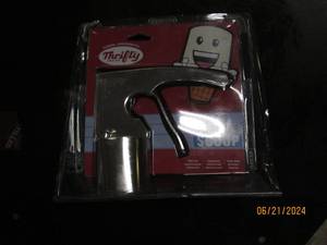 lot 200 image: thrifty perfect ice cream scoop...