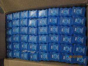 lot 246 image: case of 144 5mt satin oral b floss...
