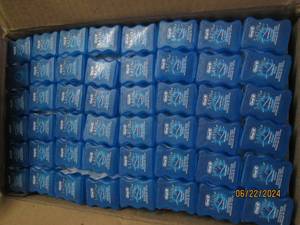 lot 251 image: case of 144 5mt satin oral b floss...