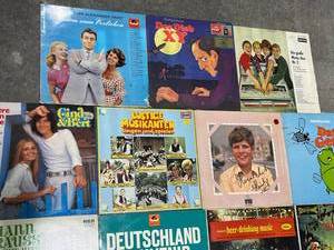 lot 24 image: Vintage German Vinyl LP Record Lot #1 (Overall Good Condition)